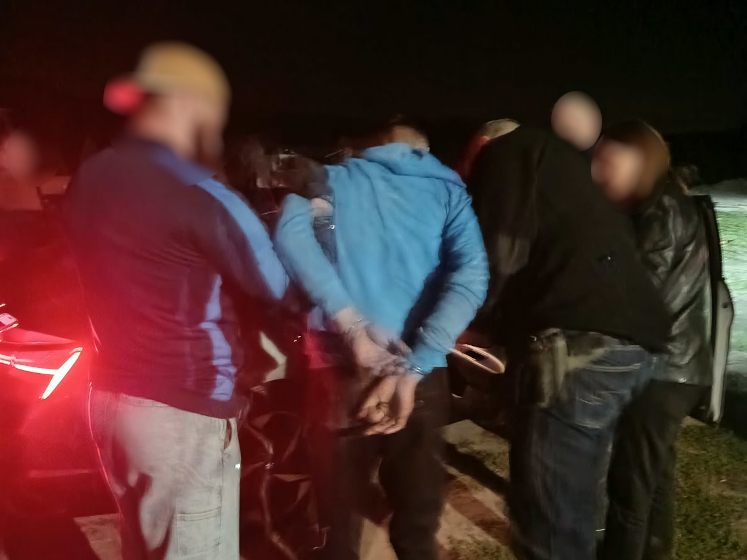 25-latek aresztowany za ignorowanie sądowych zakazów prowadzenia pojazdów