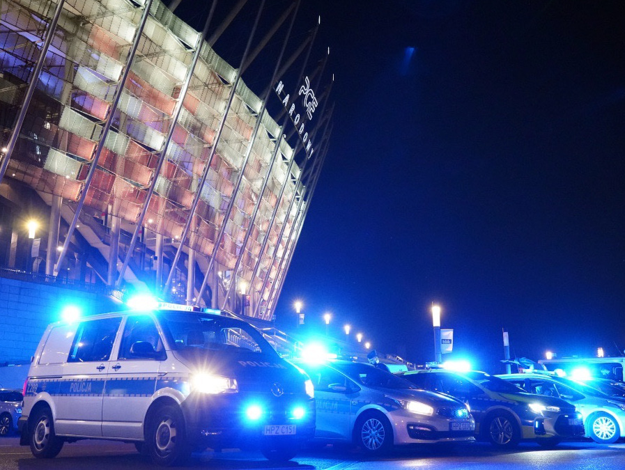 Utrudnienia w ruchu na Saskiej Kępie podczas meczu reprezentacji Polski